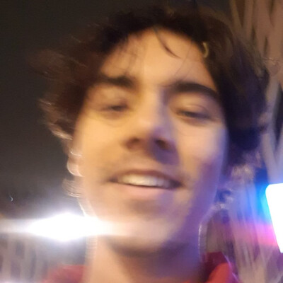 David zoekt een Kamer / Studio / Huurwoning / Appartement in Haarlem